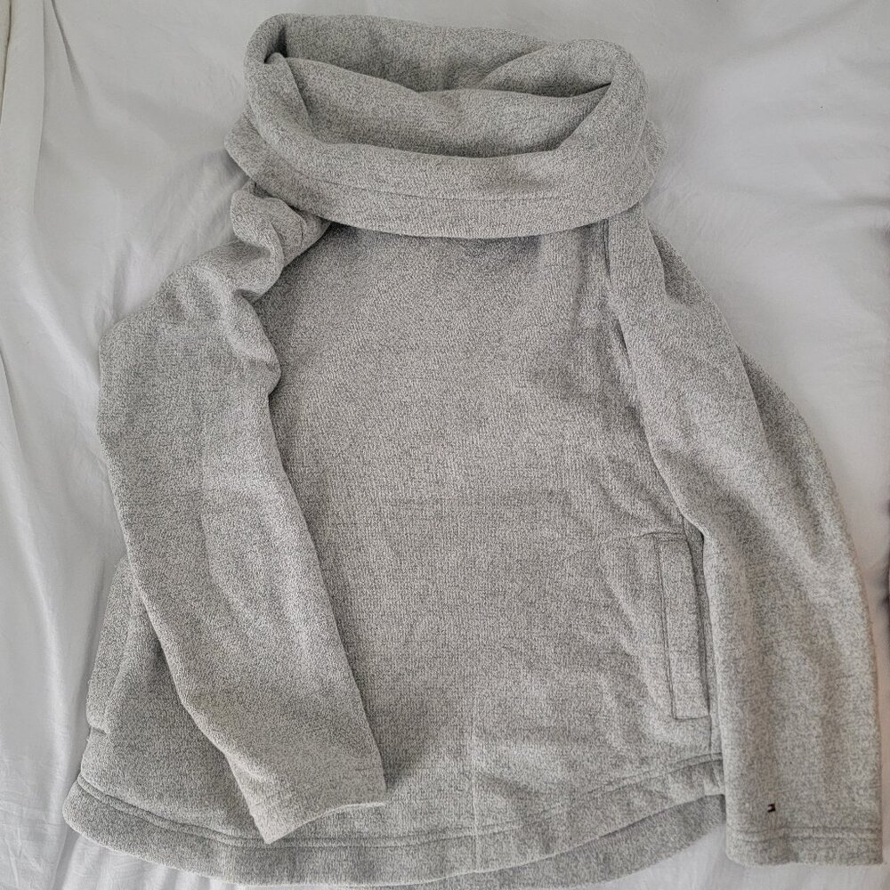 Tommy Hilfiger sweater